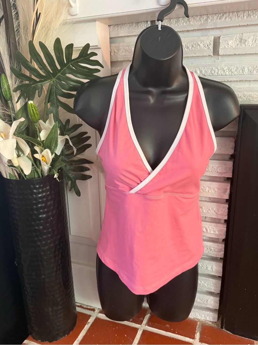 lululemon athletica Pink Tank Top with built-in bra - Size S